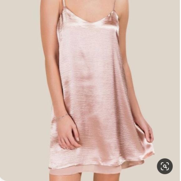 Francesca's • Satin dress - Picture 1 of 8
